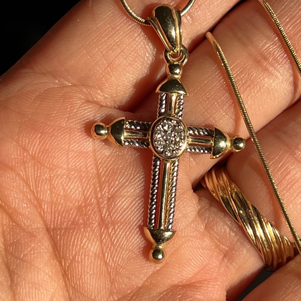 14k gold Diamond Cross snake chain necklace -New with tags! - Picture 14 of 15